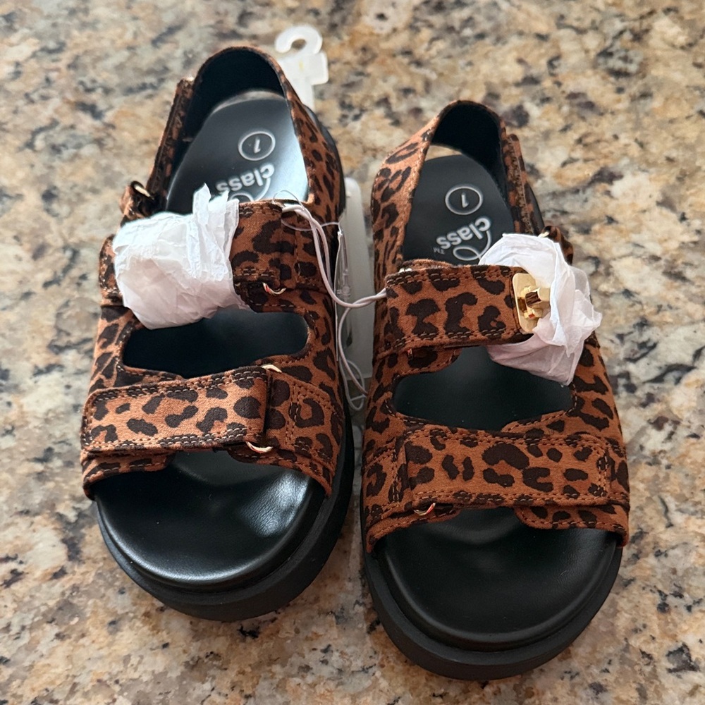 art class Girls' Leopard Print Platform Sandals - Brown/Black.